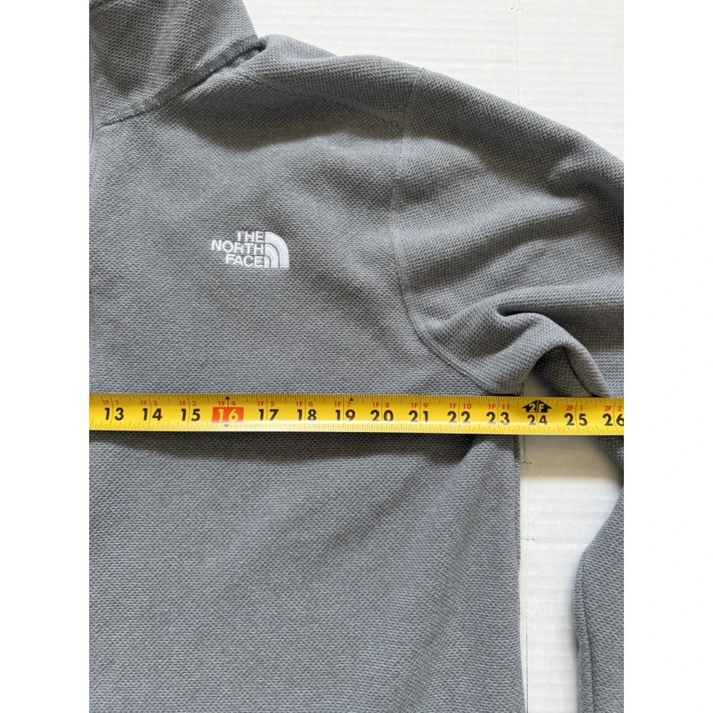 The North Face Men's XL Gray Textured 1/4 Zip Pullover Jacket Sweater